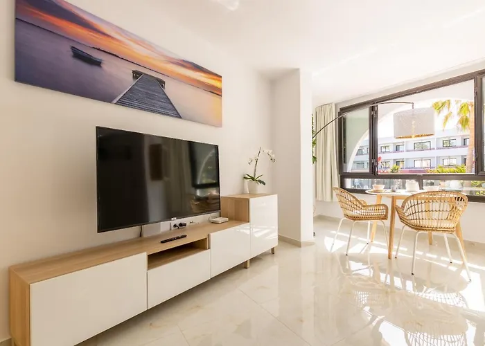 Parque Santiago 1 O005 * Playa de las Americas (Tenerife)